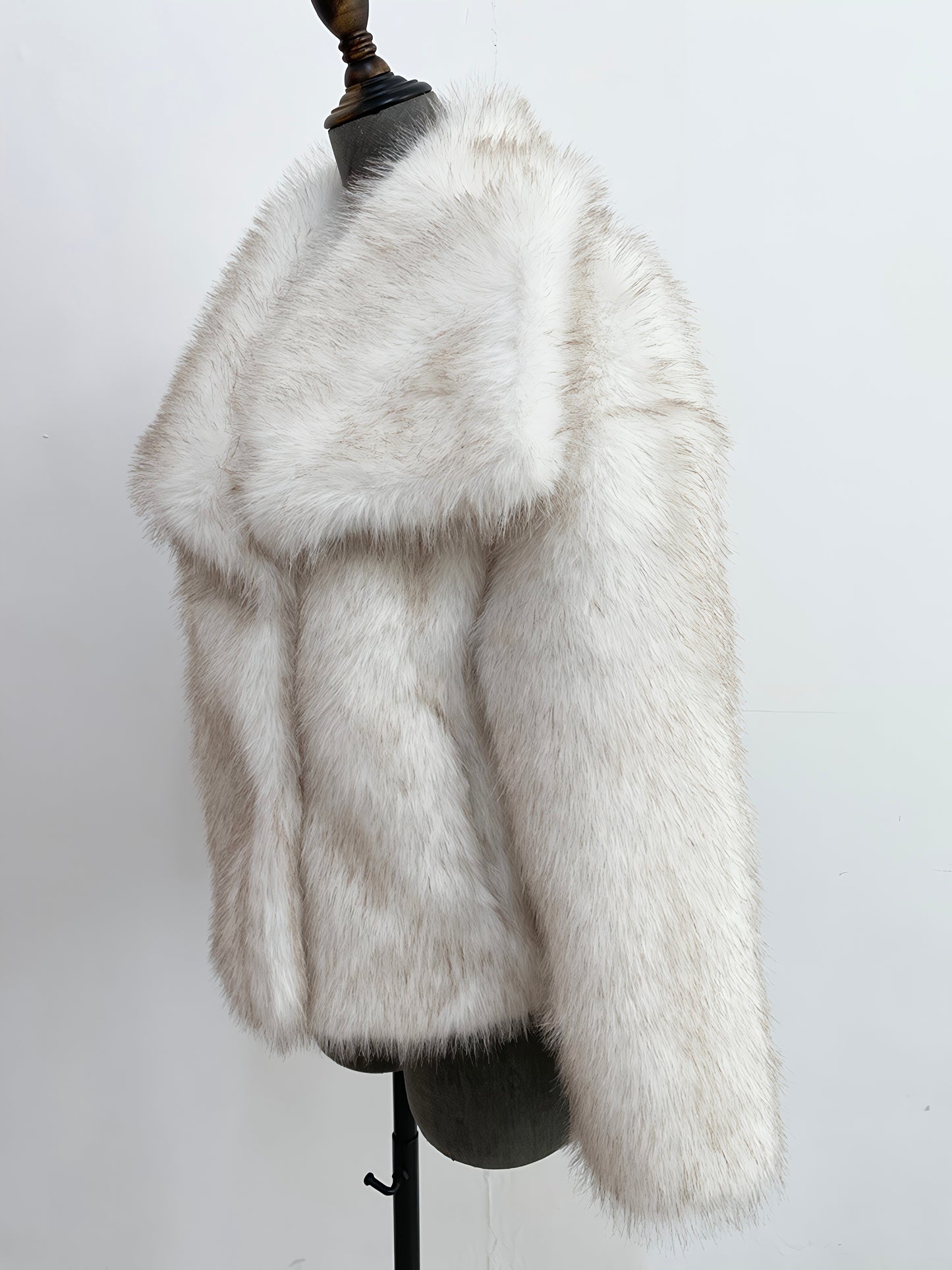 Double Charme Fur Coat Style