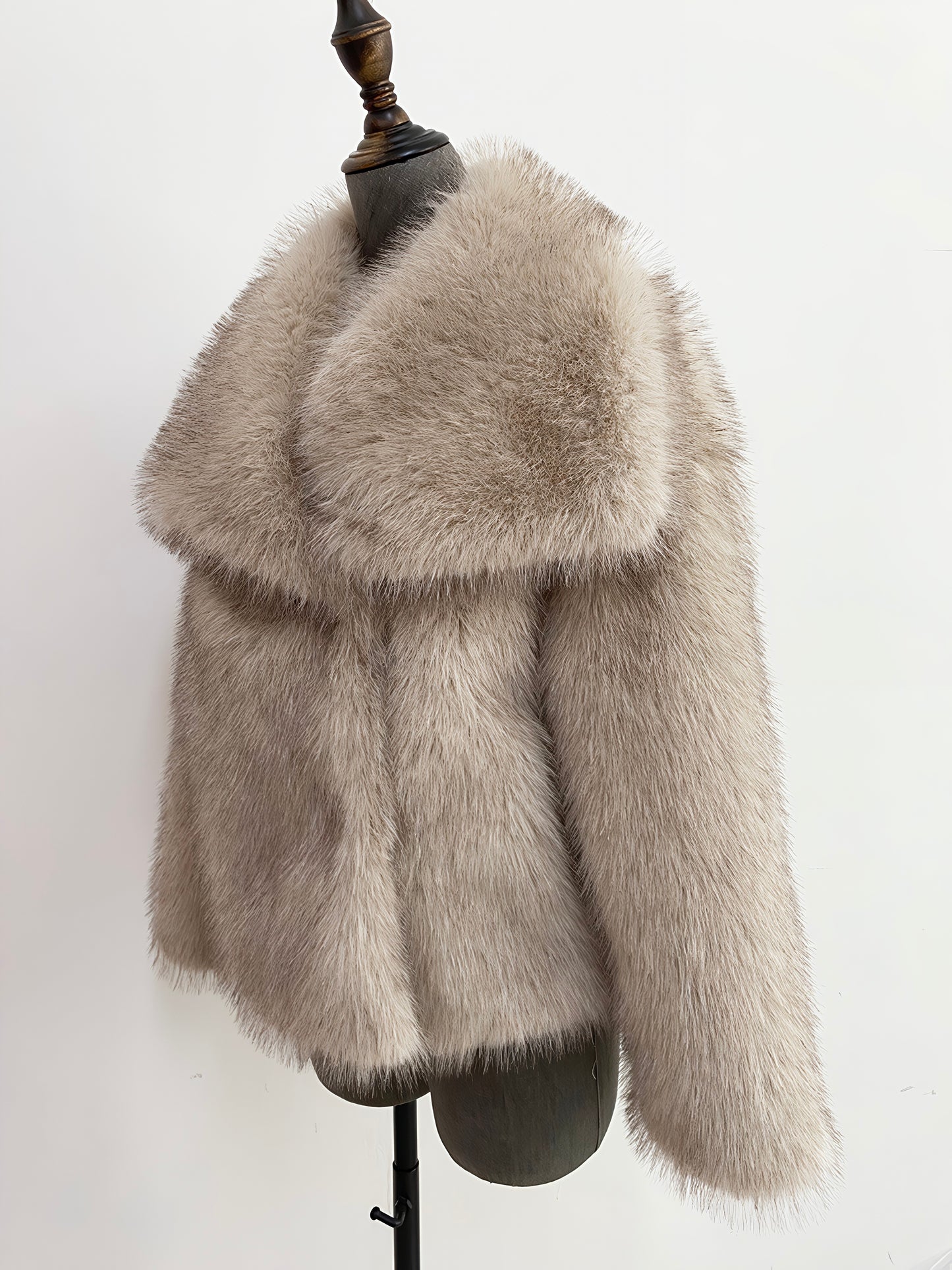 Double Charme Fur Coat Style